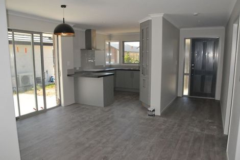 Photo of property in 20 Kotiate Street, Papamoa Beach, Papamoa, 3118
