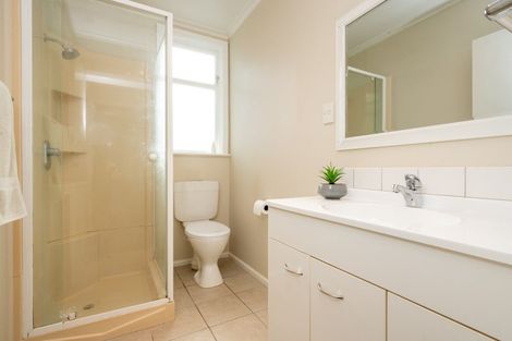 Photo of property in 17 Golding Road, Taradale, Napier, 4112