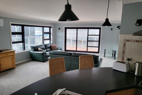 Photo of property in Endeavour Apartments, 125u5 Thorndon Quay, Pipitea, Wellington, 6011