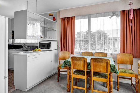 Photo of property in 3 Karaka Street, Hawera, 4610