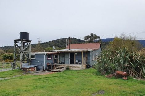 Photo of property in 134 Main Road, Blackball, 7804
