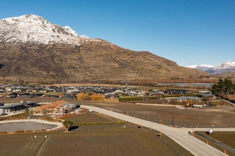 Photo of property in 11 Kahiwi Drive, Lower Shotover, 9304