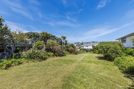 Photo of property in 52 Main Road, Titahi Bay, Porirua, 5022