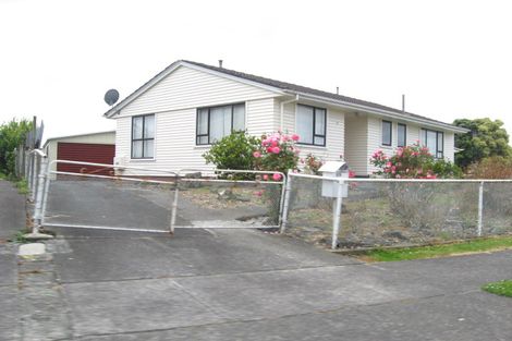 Photo of property in 19 Heyford Close, Mangere, Auckland, 2022