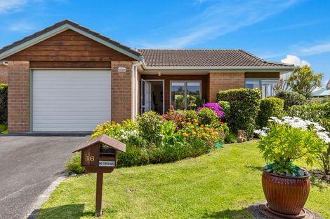 Photo of property in 16 The Grove, Red Beach, 0932