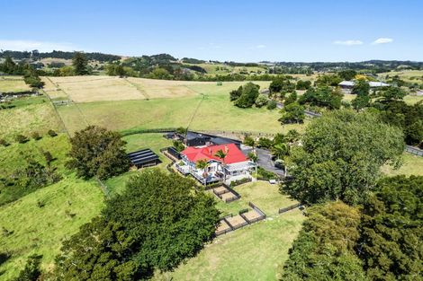 Photo of property in 1539 State Highway 16, Helensville, 0875