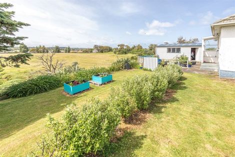 Photo of property in 27 Murch Place, Tawhero, Whanganui, 4500