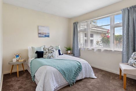 Photo of property in 180 Avonhead Road, Avonhead, Christchurch, 8042