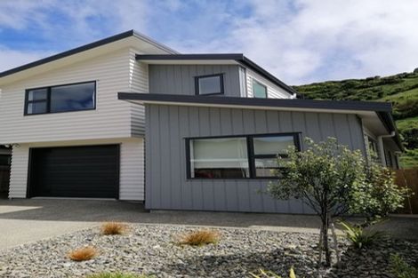 Photo of property in 69 Melksham Drive, Churton Park, Wellington, 6037