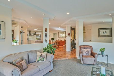Photo of property in 10 Park Lane, Greenmeadows, Napier, 4112