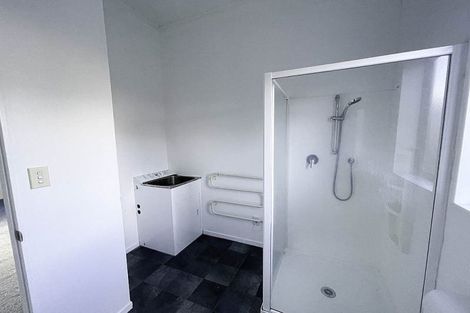 Photo of property in 127 Lancaster Road, Beach Haven, Auckland, 0626
