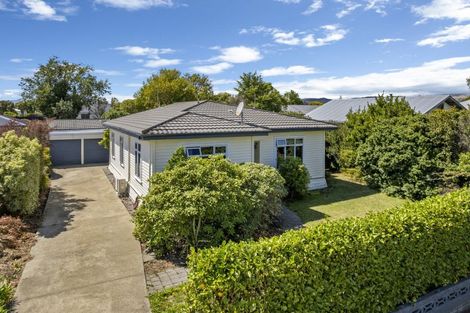 Photo of property in 25 Brightwater Terrace, Terrace End, Palmerston North, 4410