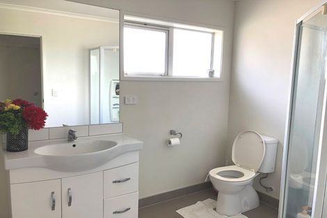Photo of property in 10a Hill Road, Papatoetoe, Auckland, 2025