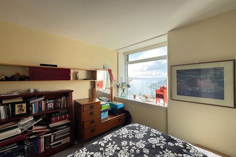 Photo of property in Jerningham Apartments, 20 Oriental Terrace, Oriental Bay, Wellington, 6011