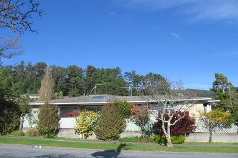Photo of property in 2/56 Manuka Street, Stokes Valley, Lower Hutt, 5019