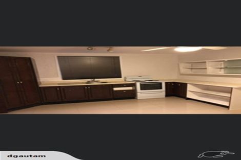 Photo of property in 76 Rimu Street, New Lynn, Auckland, 0600