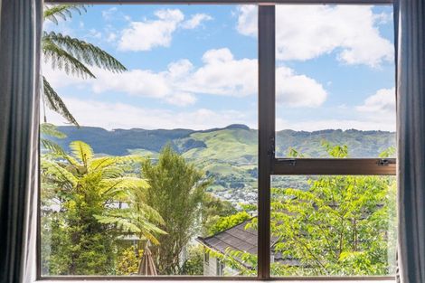 Photo of property in 14 Westhaven Drive, Tawa, Wellington, 5028