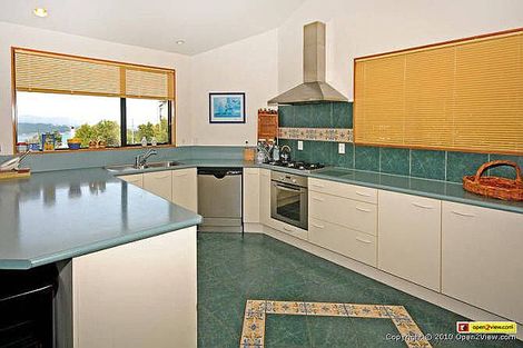 Photo of property in 19 Waru Street, Khandallah, Wellington, 6035