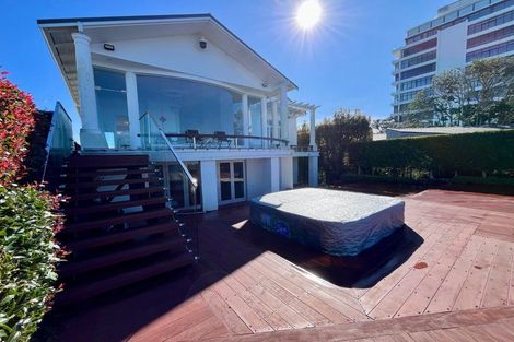 Photo of property in 55 Stanley Point Road, Stanley Point, Auckland, 0624
