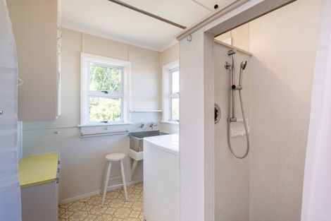 Photo of property in 38 Tawhiti Road, Hawera, 4610