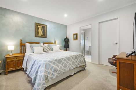 Photo of property in 29 Nganui Avenue, Takanini, 2112