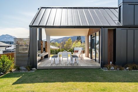 Photo of property in 3 Little Alpha Loop, Wanaka, 9305