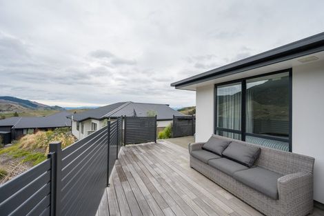 Photo of property in 25 Huntaway Close, Stoke, Nelson, 7011