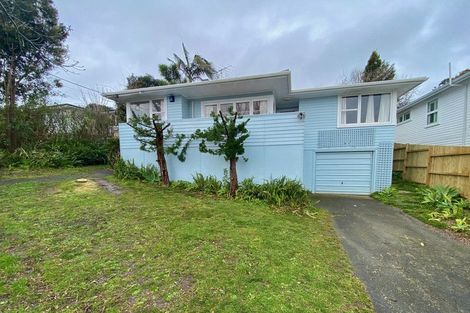Photo of property in 64 Selwyn Crescent, Forrest Hill, Auckland, 0620