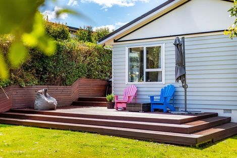 Photo of property in 118 Kahu Road, Paremata, Porirua, 5024