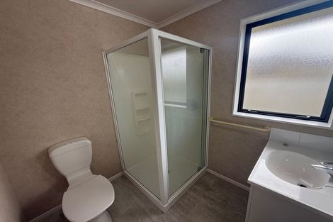 Photo of property in 8 Geneva Terrace, Kelvin Grove, Palmerston North, 4414