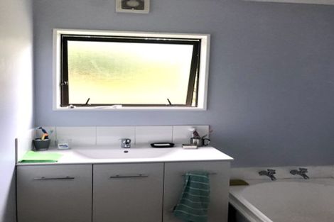 Photo of property in 25b Cunliffe Street, Johnsonville, Wellington, 6037