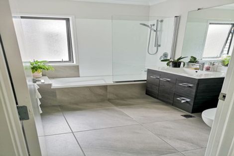 Photo of property in 60 Mapou Road, Hobsonville, Auckland, 0616