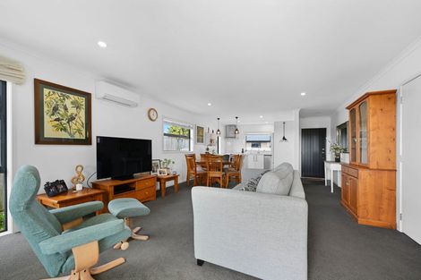 Photo of property in 11u8 Errol Close, Burbush, Hamilton, 3288