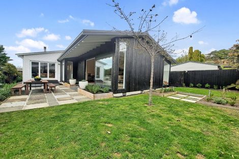 Photo of property in 48 Taupata Street, Redcliffs, Christchurch, 8081