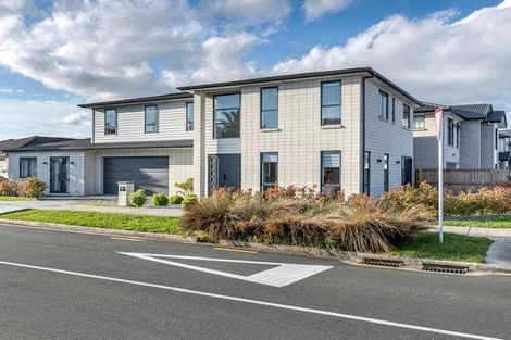 Photo of property in 62 Donegal Park Drive, Flat Bush, Auckland, 2019
