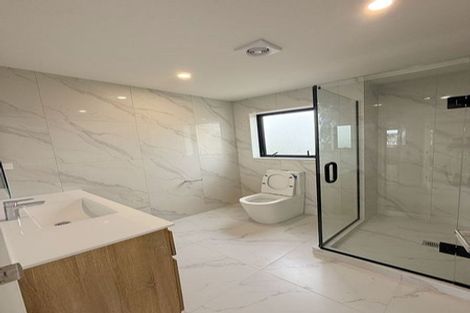 Photo of property in 73 Hutchinsons Road, Bucklands Beach, Auckland, 2014