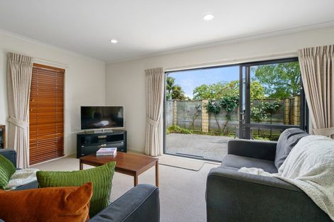 Photo of property in 63 Grosvenor Street, Cambridge, 3434