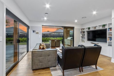 Photo of property in 45 Bryndwr Road, Fendalton, Christchurch, 8052