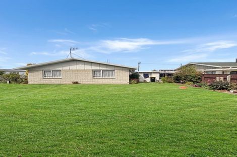 Photo of property in 2a Hunter Street, Dannevirke, 4930