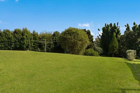 Photo of property in 4 Pomelo Road, Te Atatu South, Auckland, 0610