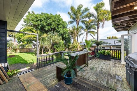 Photo of property in 10 Grendon Road, Titirangi, Auckland, 0604