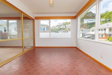 Photo of property in 15 Cortina Avenue, Johnsonville, Wellington, 6037
