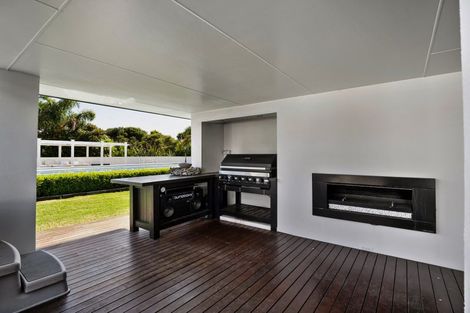 Photo of property in 22 Royal Ascot Drive, Papamoa Beach, Te Puke, 3187