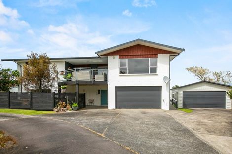 Photo of property in 225b Tukapa Street, Westown, New Plymouth, 4310