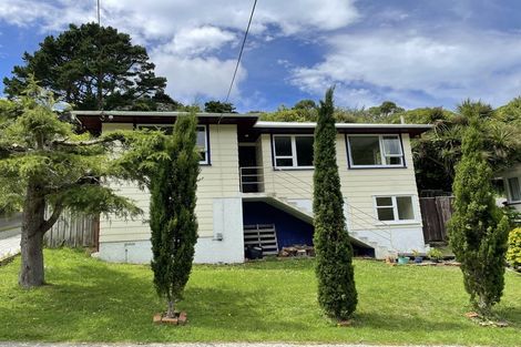 Photo of property in 6 Tobruk Street, Karori, Wellington, 6012
