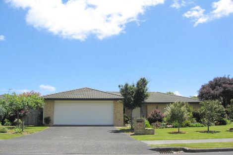Photo of property in 102 Longford Park Drive, Takanini, 2112