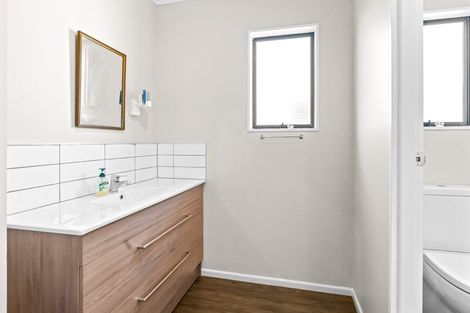 Photo of property in 6 Kent Avenue, Waitarere Beach, Levin, 5510