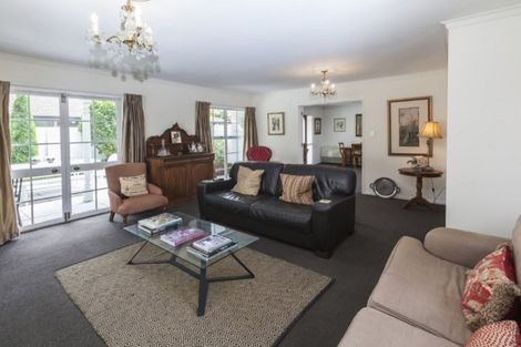 Photo of property in 244 Memorial Avenue, Burnside, Christchurch, 8053