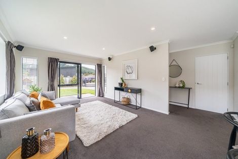 Photo of property in 107 Riverstone Drive, Riverstone Terraces, Upper Hutt, 5018