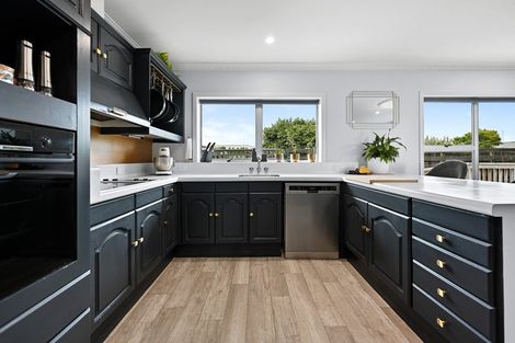 Photo of property in 12 Resthill Crescent, Glenview, Hamilton, 3206